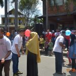 Lomba Joget dengan balon - 17 Agustus 2016