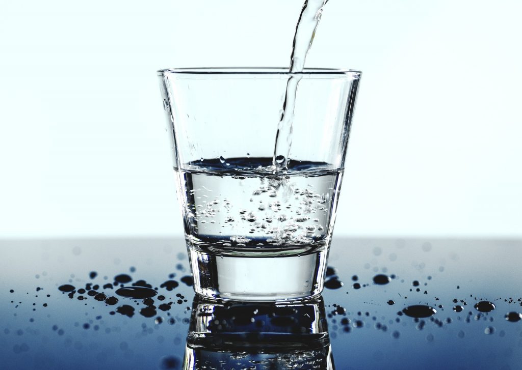 Minum Air Setiap Hari Diperlukan Untuk Tubuh Sehat