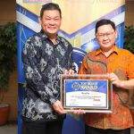 Pepy Alamsjah selaku Chief Commercial Officer dan Sunyoto Bambang Kusumo selaku Nasional Sales Manager dari Rucika