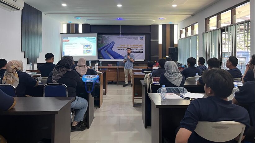 Sesi materi kelas Diklat Tenaga Terampil Konstruksi DPUPR Garut